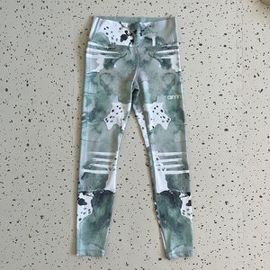 💘 AIM’N - WATERCOLOR GREEN WORKOUT LEGGINGS